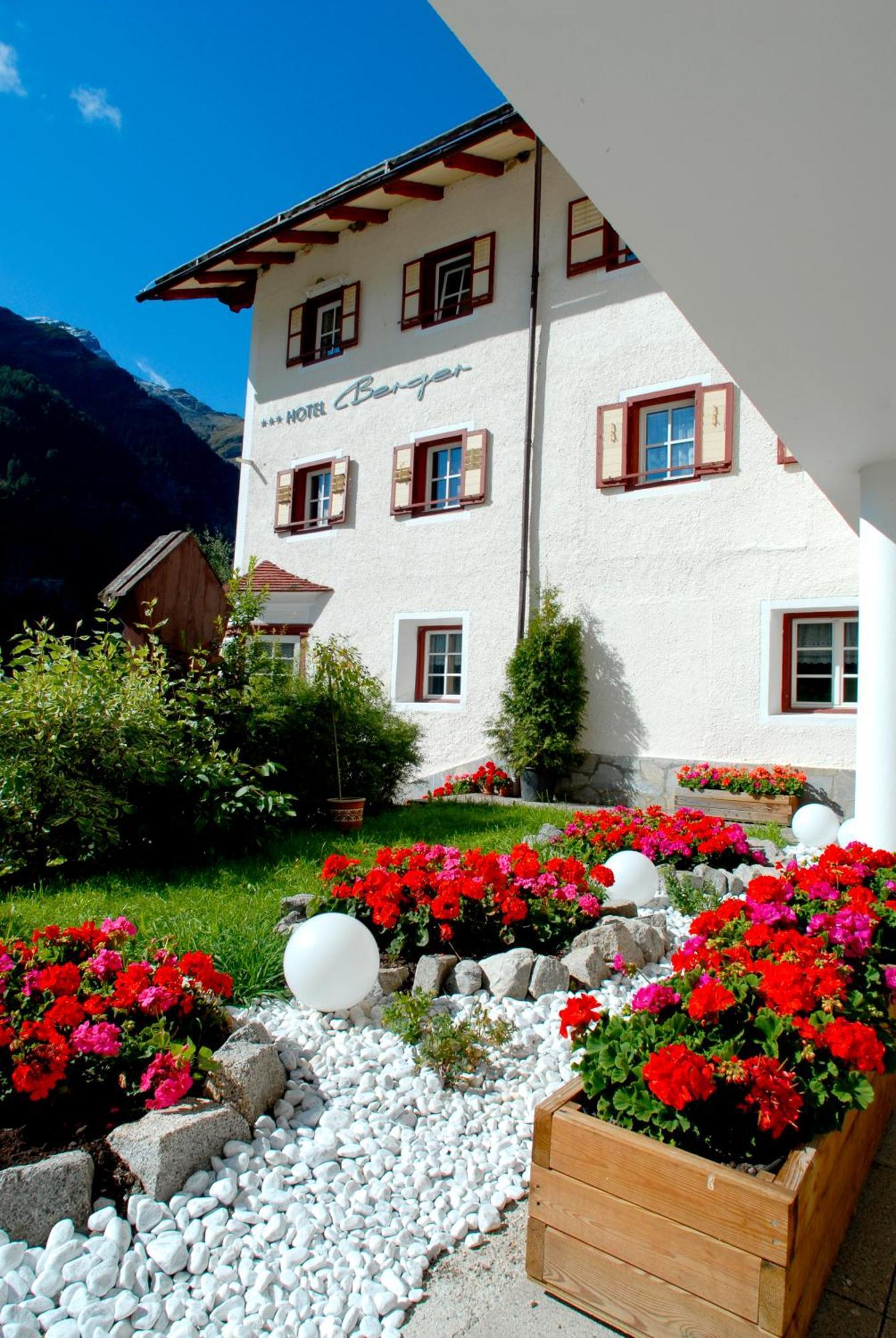 Hotel Berger Superior Riva di Tures Dış mekan fotoğraf