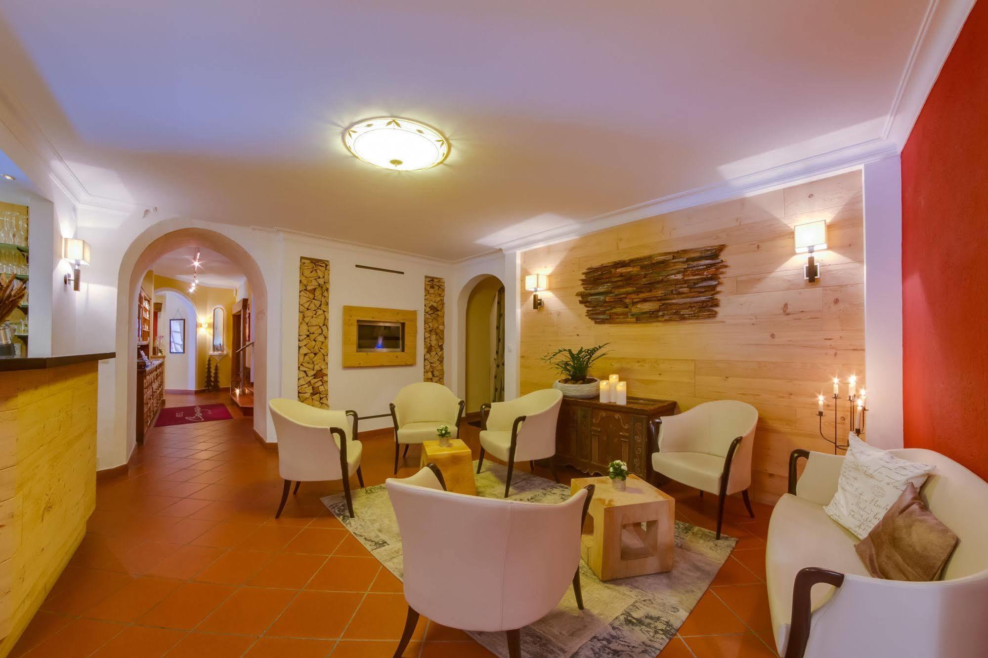 Hotel Berger Superior Riva di Tures Dış mekan fotoğraf