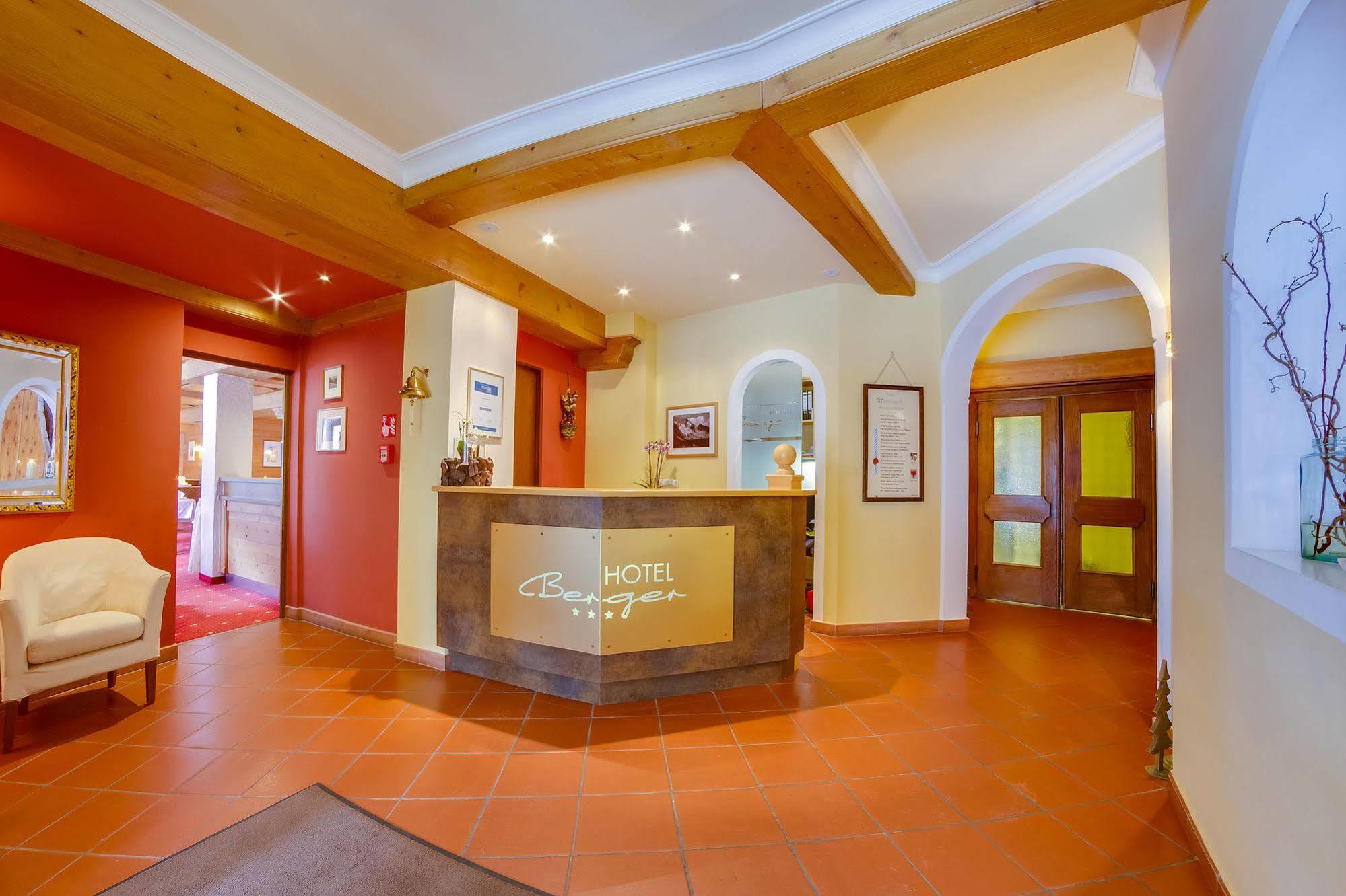 Hotel Berger Superior Riva di Tures Dış mekan fotoğraf